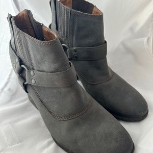 Gray Boots Born Concept